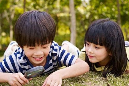 8 thói quen 'lạ' của con bị cha mẹ lầm tưởng là xấu, nhưng chuyên gia lại chỉ ra chúng là dấu hiệu của trẻ có IQ cao