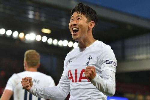 Son tỏa sáng giúp Tottenham cầm hòa Liverpool