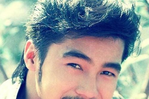 Cuộc sống độc thân hiện tại của 'nam thần một thời' Lý Hùng