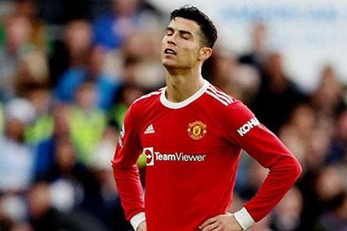 Ronaldo bí mật gặp riêng Sir Alex sau trận MU thua tan nát trước Brighton