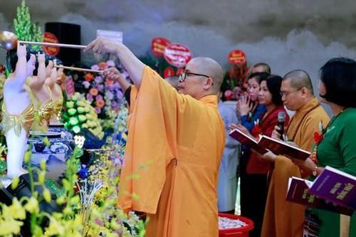 Hà Nội: Ban Trị sự GHPGVN huyện Thạch Thất trang nghiêm tổ chức Đại lễ Phật đản Phật lịch 2566