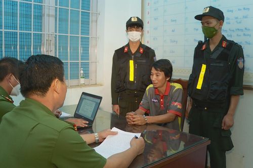 Bắt người đàn ông đánh trọng thương bạn nhậu rồi trốn truy nã suốt 8 năm