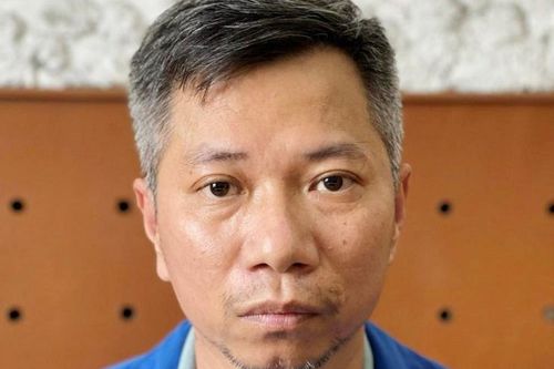 Lập khống chứng từ, quyết toán vượt quá khối lượng công việc để chiếm đoạt tiền