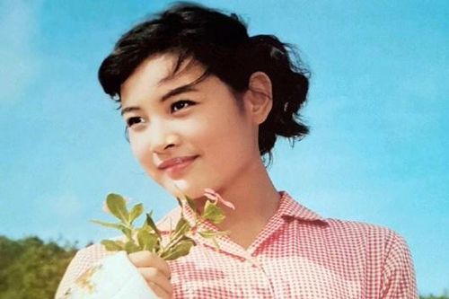 Biểu tượng sắc đẹp Tần Di qua đời