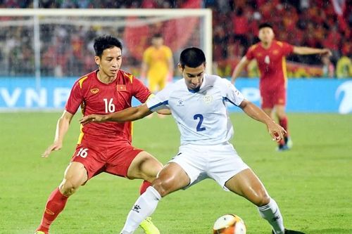 U23 Việt Nam chưa thể đánh chiếm ngôi đầu