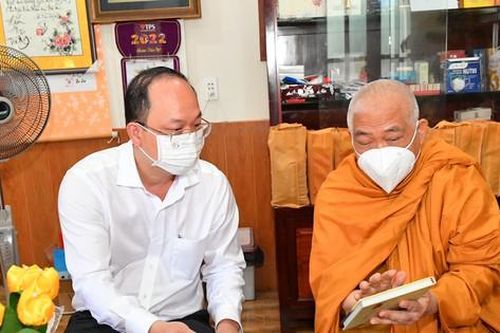 Lãnh đạo TPHCM thăm, chúc mừng Đại lễ Phật đản Phật lịch 2566 – Dương lịch năm 2022