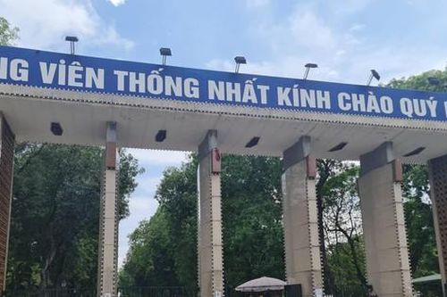 Vì sao có 'nghịch lý' thu phí quần dài, miễn phí quần đùi tại Công viên Thống Nhất