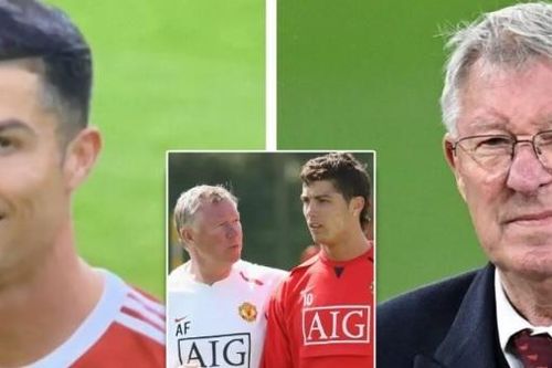 Sir Alex khuyên Ronaldo ở lại MU