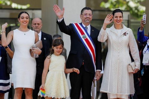 Tân Tổng thống Costa Rica Rodrigo Chaves tuyên thệ nhậm chức