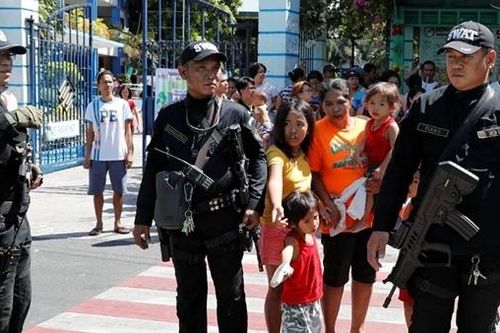 Nổ súng ở khu bầu Tổng thống Philippines, 3 người chết