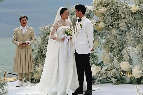 Ý nghĩa đặc biệt của bó hoa cưới Ngô Thanh Vân cầm trong hôn lễ