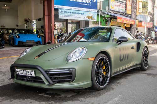 Cận cảnh Porsche 911 Turbo S đời 2016 của ông Đặng Lê Nguyên Vũ