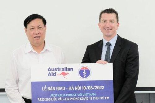 Tiếp nhận hơn 7,2 triệu liều vaccine tiêm cho trẻ em do Australia tài trợ