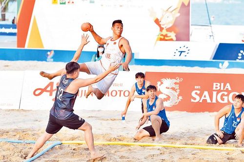 Bóng ném bãi biển nam Việt Nam tiến sát ngôi vô địch