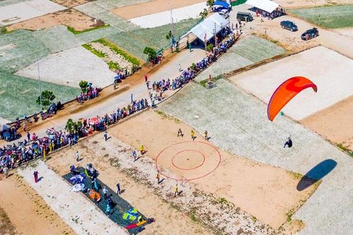 Giải Dù lượn quốc gia lần thứ 2 năm 2022 được tổ chức trên đảo Lý Sơn