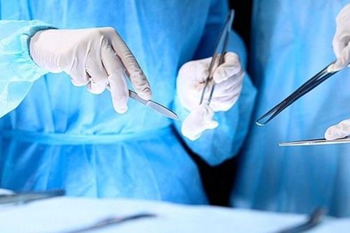 Ghép thành công một phần gan của mẹ ruột cho con gái 3 tuổi