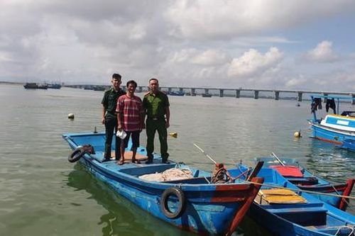 Khen thưởng đột xuất ngư phủ 2 lần cứu người nhảy cầu tự tử