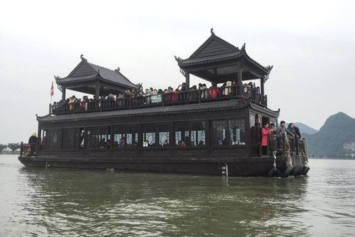 Chùa Tam Chúc miễn phí thuyền tham quan
