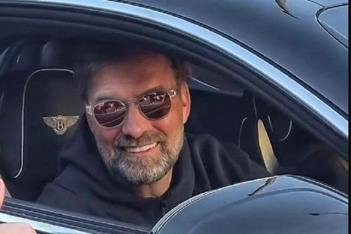 HLV Jurgen Klopp tậu siêu xe sau khi gia hạn Liverpool