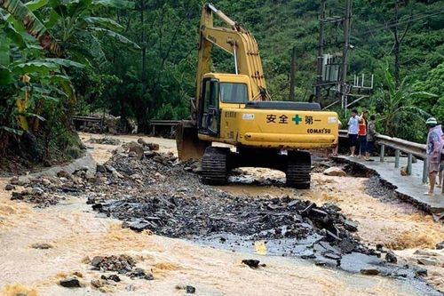 Hình ảnh sạt lở, đường hỏng nặng ở miền núi Lạng Sơn sau mưa lớn