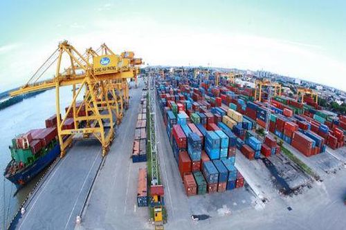 Lo tác động tiêu cực, Bộ Tài chính đề nghị TP.HCM xem xét lại việc thu phí sử dụng hạ tầng cảng biển