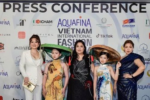 Tuần lễ thời trang quốc tế Việt Nam Xuân Hè trở lại sau đại dịch