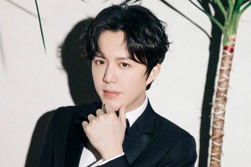 Lý Vân Địch bị phong tỏa tài sản
