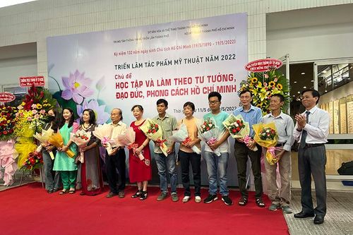 Triển lãm mỹ thuật chủ đề Học tập và làm theo tư tưởng, đạo đức, phong cách Hồ Chí Minh