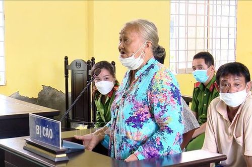 Xét xử nhóm đối tượng gây rối trật tự công cộng trên Quốc lộ 1