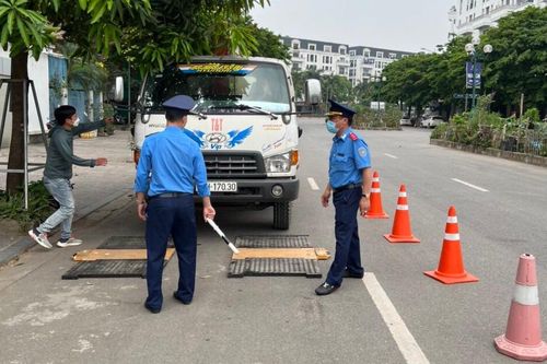 Tăng cường xử lý vi phạm hoạt động kinh doanh xe khách và xe tải