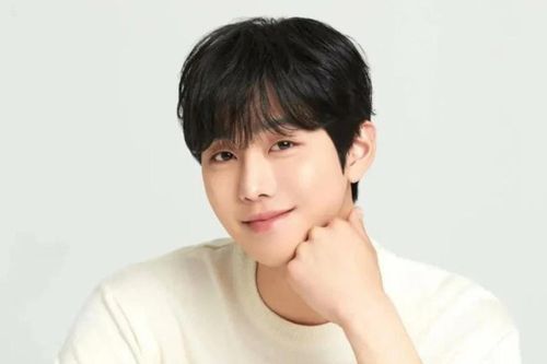Ahn Hyo Seop dù cực ngầu trên phim nhưng ngoài đời lại hoàn toàn trái ngược