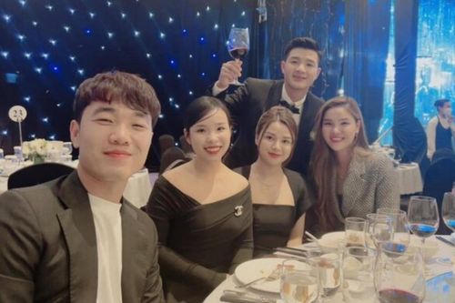 Bà xã Công Phượng lần đầu lộ diện sau khi hạ sinh quý tử đầu lòng