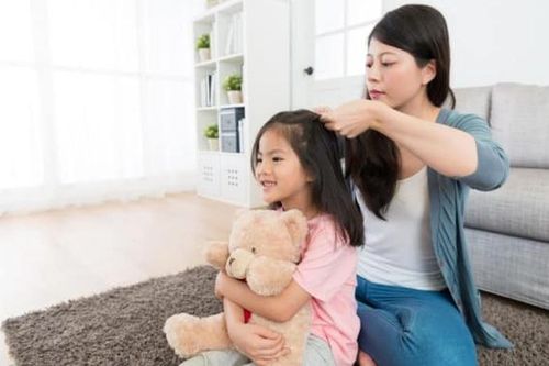 Mẹ kế mát lòng khi nghe con riêng của chồng nói câu này