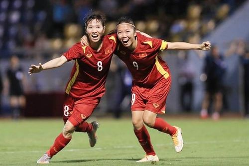 SEA Games 31: Thắng Philippines 2-1, tuyển bóng đá nữ Việt Nam cầm chắc vé vào Bán kết