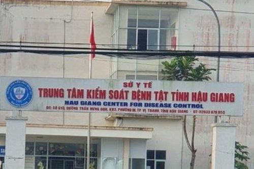 Bắt giam Giám đốc CDC Hậu Giang và 2 thuộc cấp vì liên quan vụ Việt Á