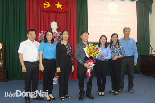 Đồng chí Huỳnh Phước Sang được bầu giữ chức Phó chủ tịch LĐLĐ tỉnh
