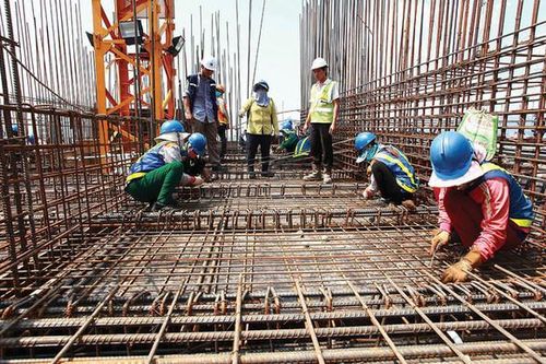 Giá xây dựng cơ bản tăng 'phi mã' vì 'bão giá'