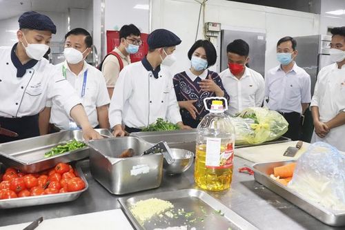 Hà Nội: Kiểm tra công tác bảo đảm an toàn thực phẩm tại các khách sạn phục vụ SEA Games 31