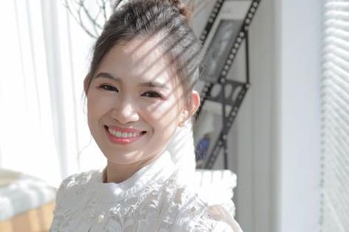 Mẹ bỉm sữa đam mê làm phim vô tình đạt 500 ngàn lượt theo dõi trên Youtube