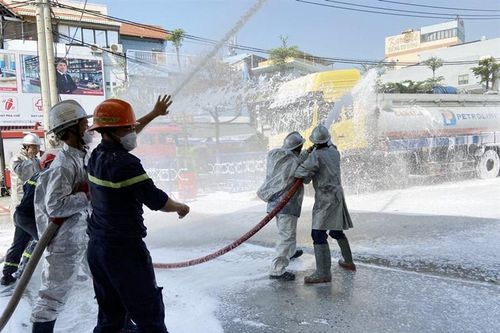 Phòng cháy chữa cháy các cơ sở kinh doanh xăng dầu: Không thể xem thường