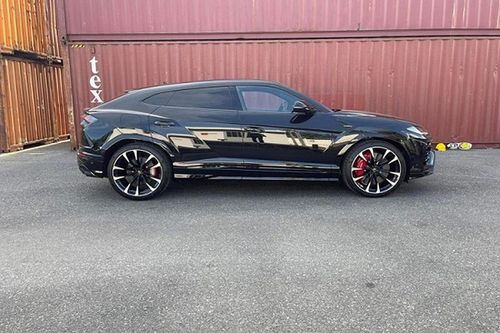 Lamborghini Urus hơn 20 tỷ, nhập tư ùn ùn 'nổ đơn' về Việt Nam