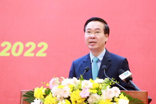 Kiên quyết chống chủ nghĩa cá nhân dựa trên kết hợp 'xây' với 'chống'
