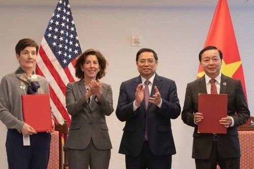 IFC hỗ trợ Việt Nam chuyển đổi mô hình tăng trưởng kinh tế carbon thấp