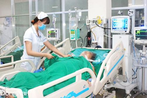 Trân trọng những hy sinh thầm lặng của điều dưỡng