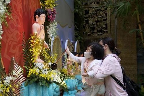 Vườn Lâm-Tỳ-ni, lễ đài Phật đản ở TP.HCM