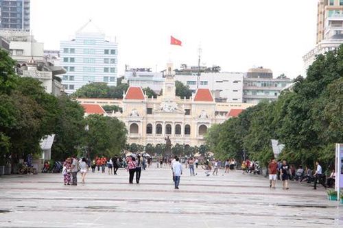 TP Hồ Chí Minh cấm xe vào đường Nguyễn Huệ trước trận Việt Nam - Myanmar