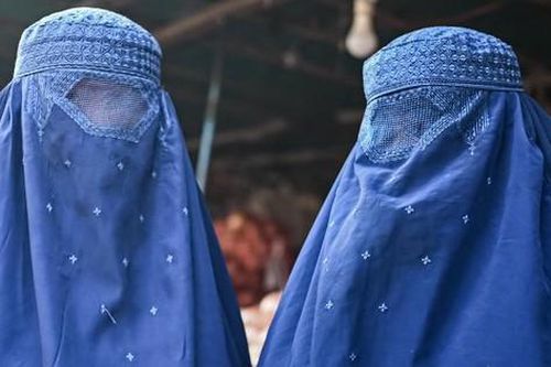 Taliban ban hành lệnh khắc nghiệt với phụ nữ