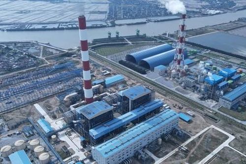 Tổ máy số 1 nhiệt điện Thái Bình 2 hòa lưới điện quốc gia thành công bằng dầu
