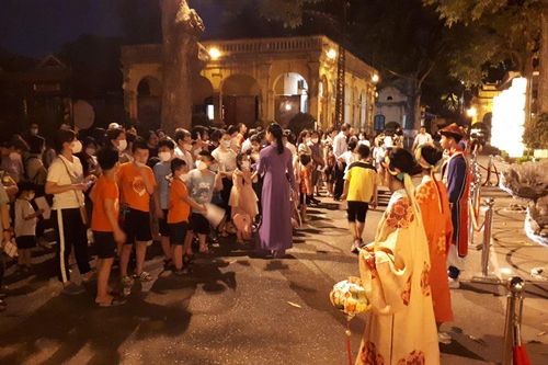 Hoàng thành Thăng Long đón du khách đến tham dự SEA Games 31