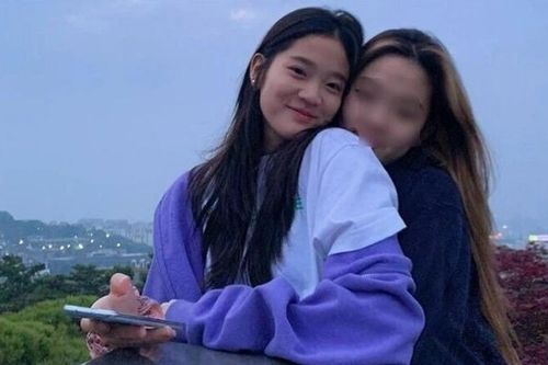 Tiểu thư 2k4 tập đoàn nghìn tỷ: Nhan sắc 'gây sốt', học vấn đỉnh cao, tài năng có thừa
